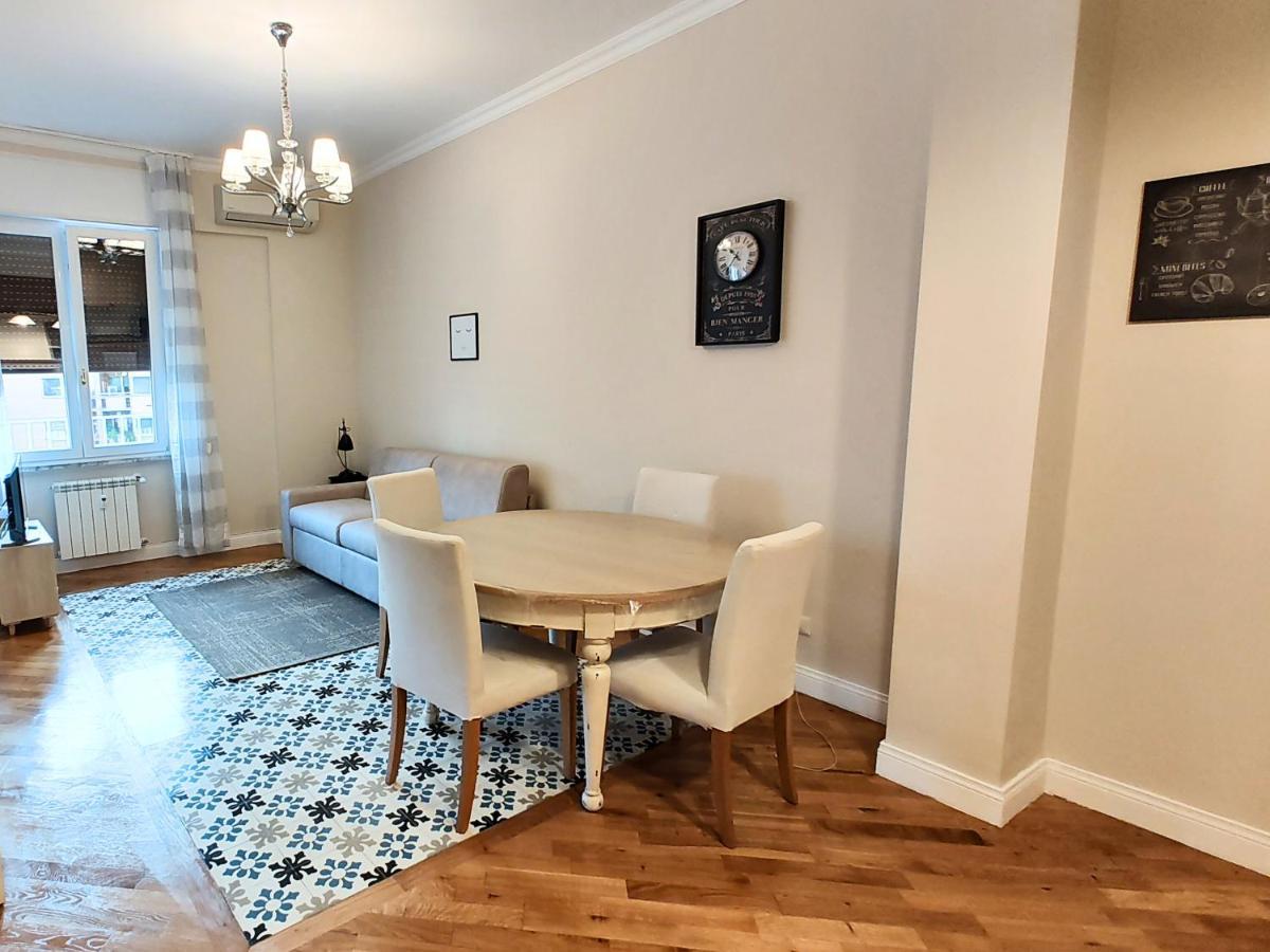 Luxury Apartment By Palazzo Senesi روما المظهر الخارجي الصورة